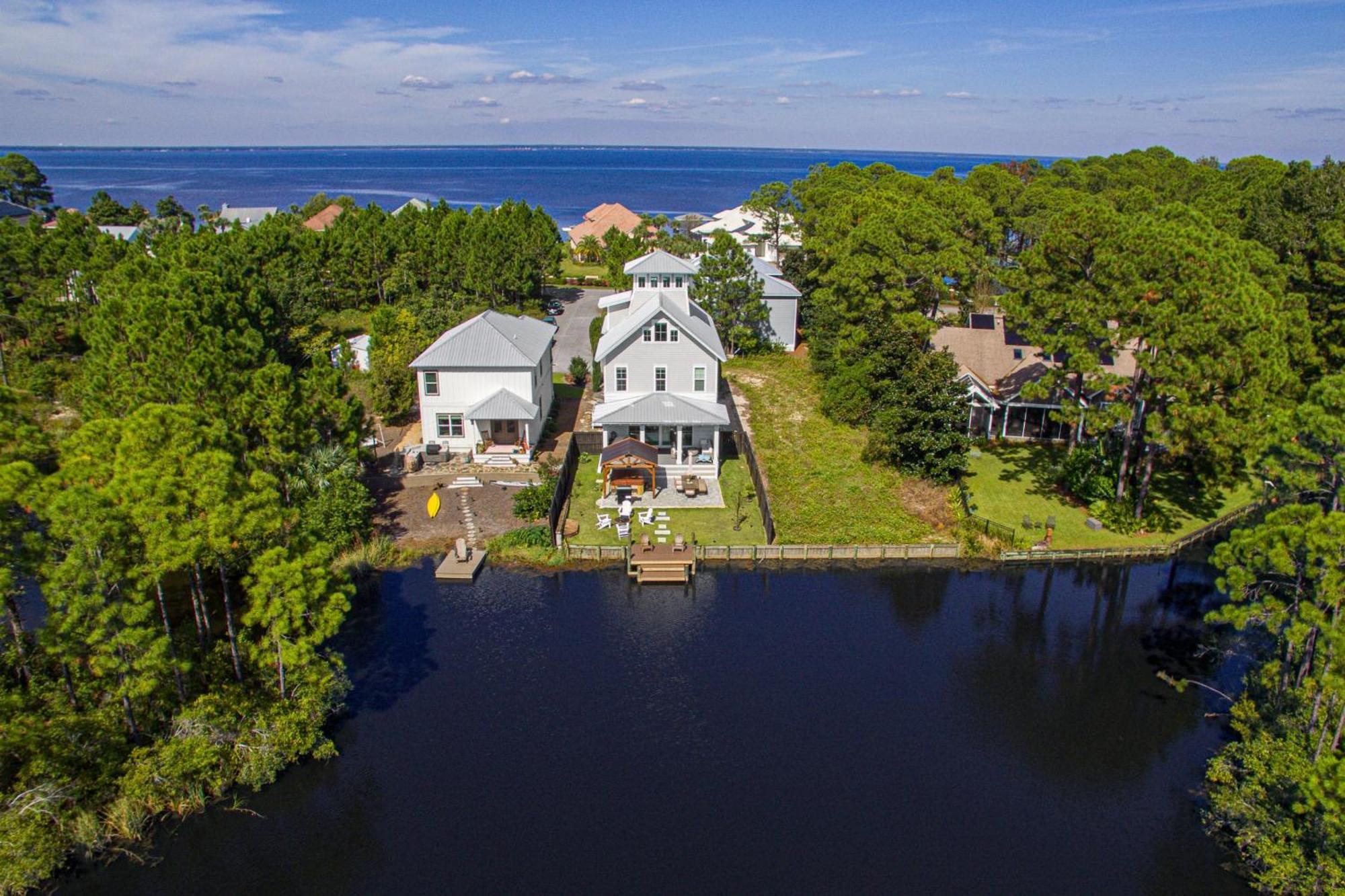 Edgewater By Avantstay Gorgeous Character Lakefront Home W Private Dock Дестін Екстер'єр фото