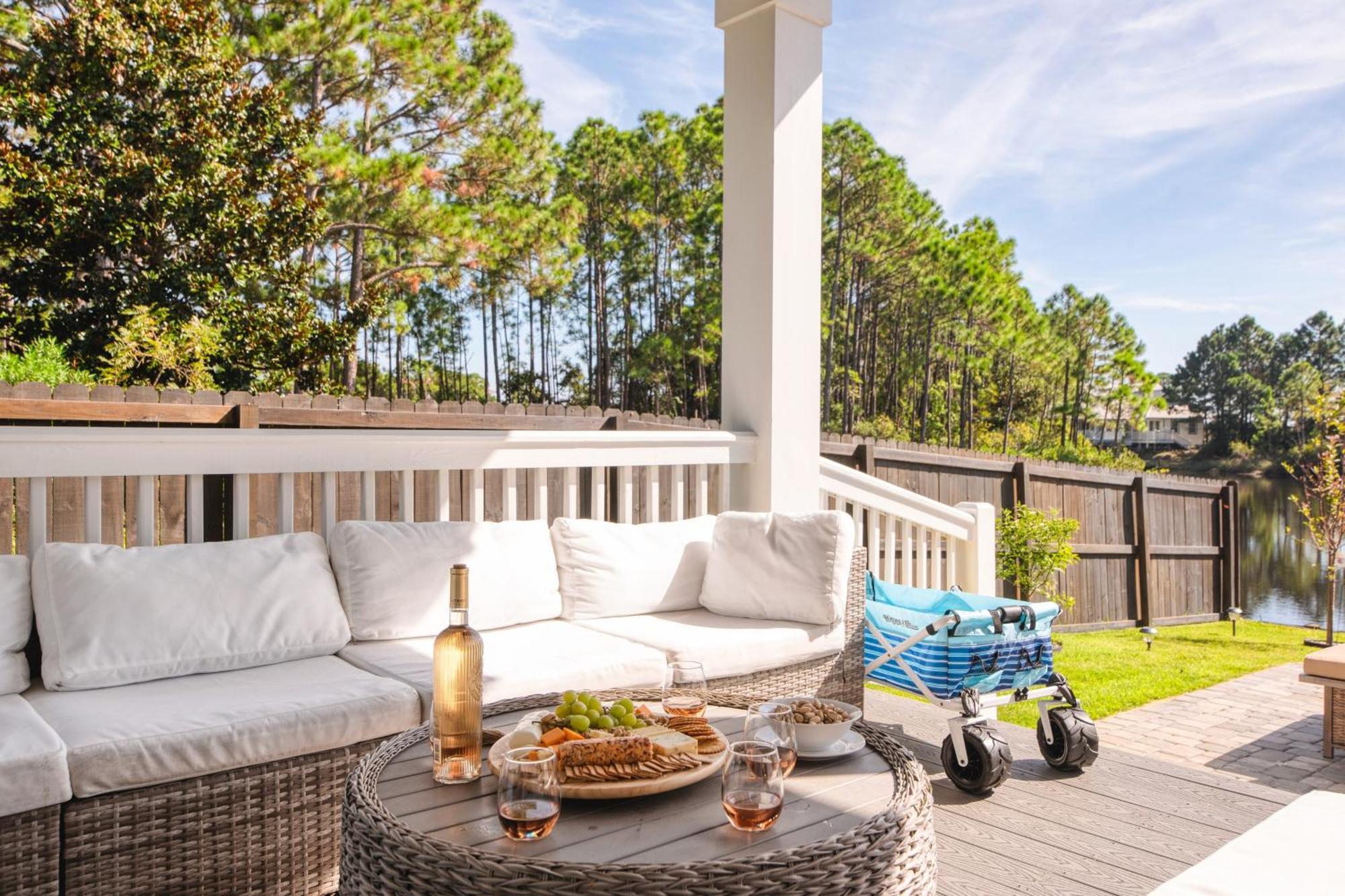 Edgewater By Avantstay Gorgeous Character Lakefront Home W Private Dock Дестін Екстер'єр фото