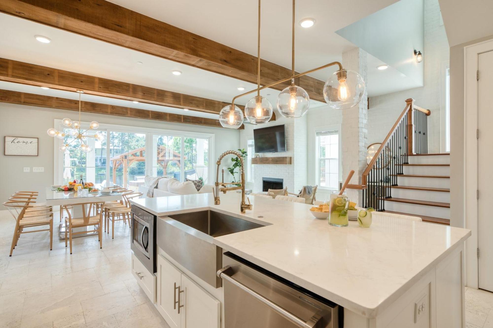 Edgewater By Avantstay Gorgeous Character Lakefront Home W Private Dock Дестін Екстер'єр фото