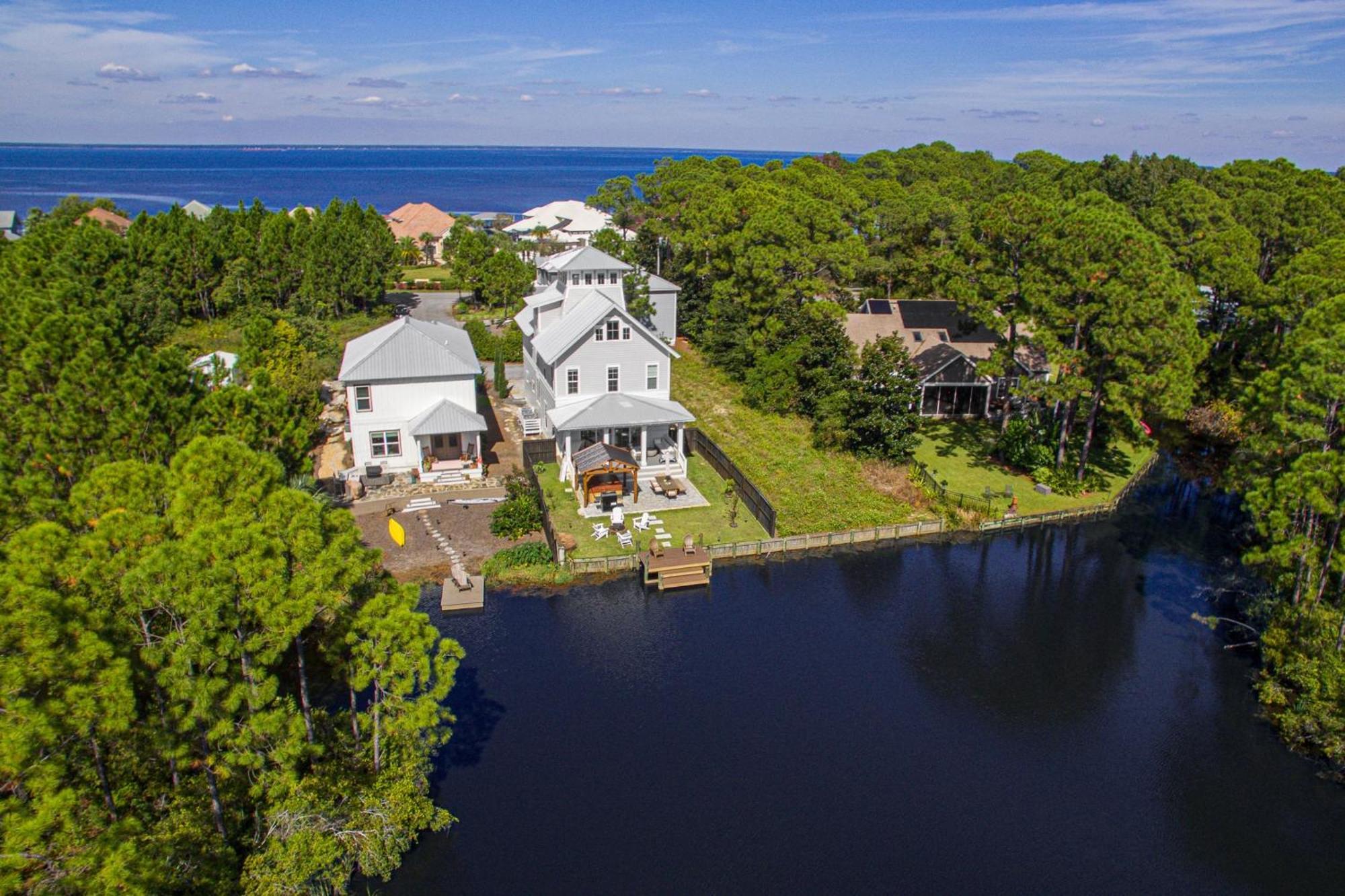 Edgewater By Avantstay Gorgeous Character Lakefront Home W Private Dock Дестін Екстер'єр фото